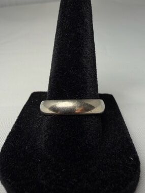 ArtCarved Solid 14K White Gold Wedding Band 4.6mm Unisex Size 8.5 Estate